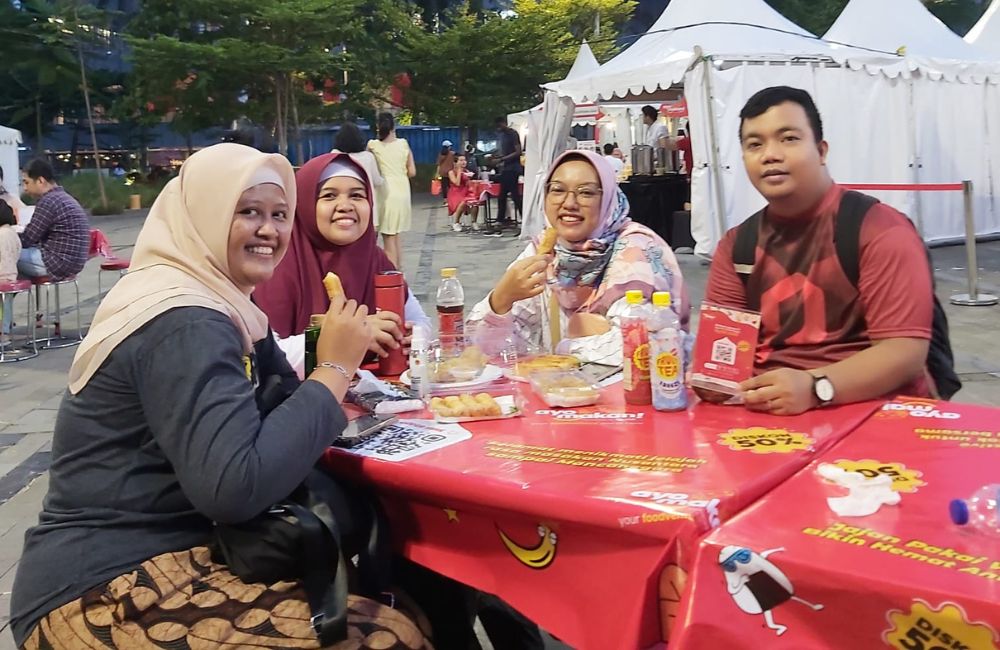 Bukber Tanpa Wacana Bareng Ayo Makan